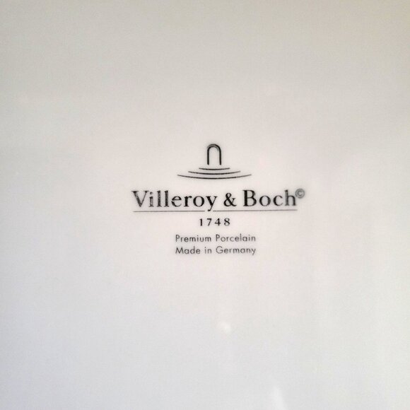 Large Vintage Villeroy & Boch Farmhouse Touch Oval Platter, Blue and White - Picture 8 of 8